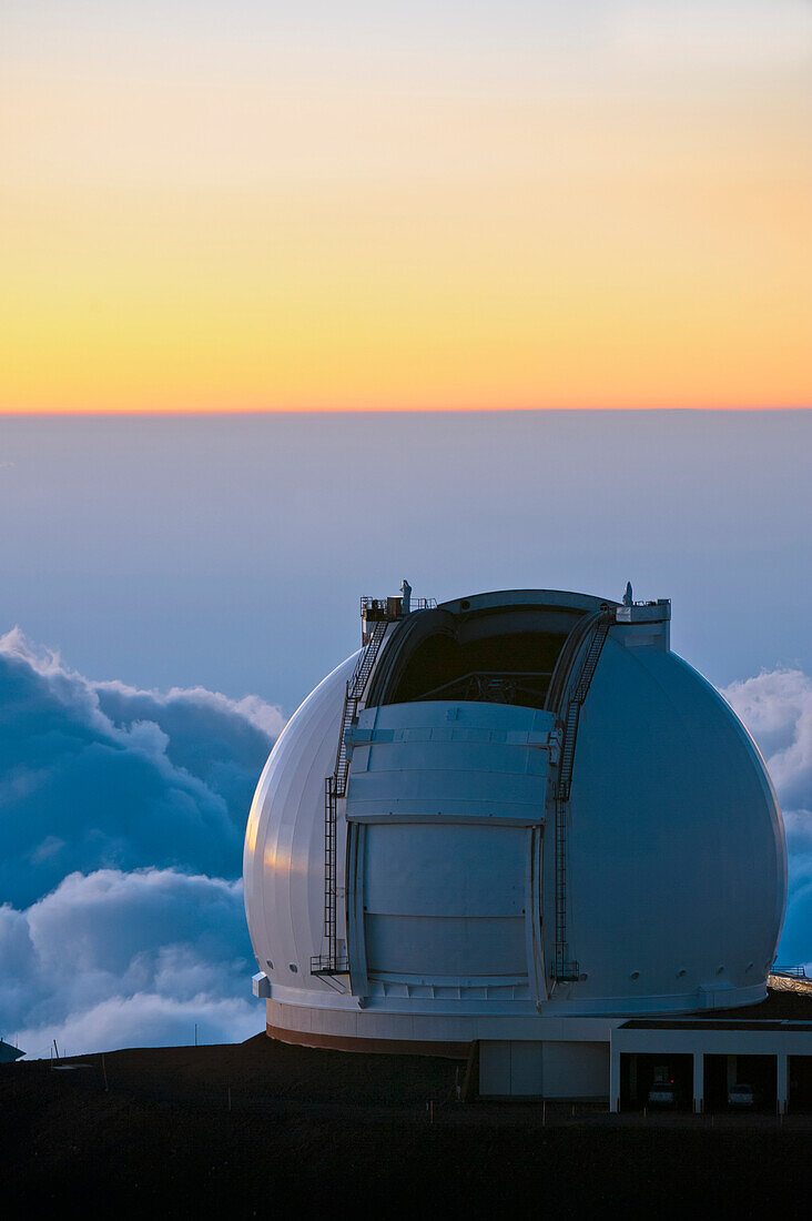 'Mauna Kea Summit, W.M Keck Observatory at sunset; Big Island, Hawaii, United States of America'