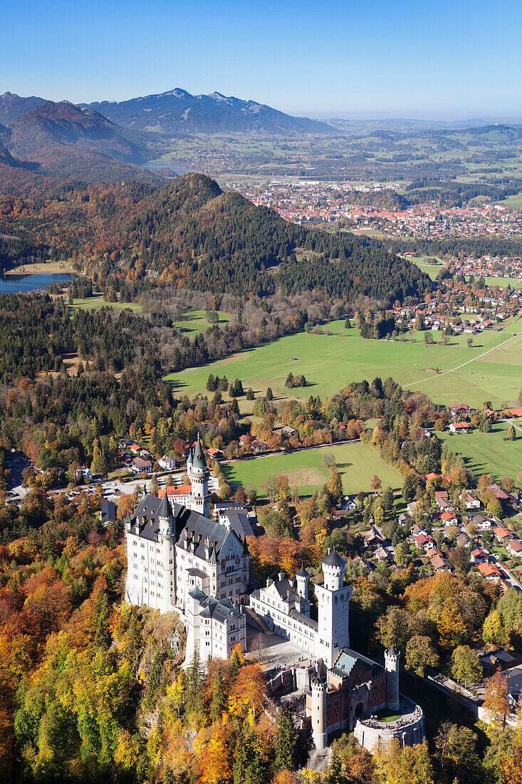 Neuschwanstein Castle, Hohenschwangau, Fussen, Ostallgau, Allgau, Allgau Alps, Bavaria, Germany, Europe
