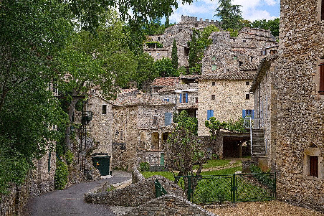 France, Gard (30) Rochefide picturesque and flowered village Ceze valley, details and alley in the village of stone