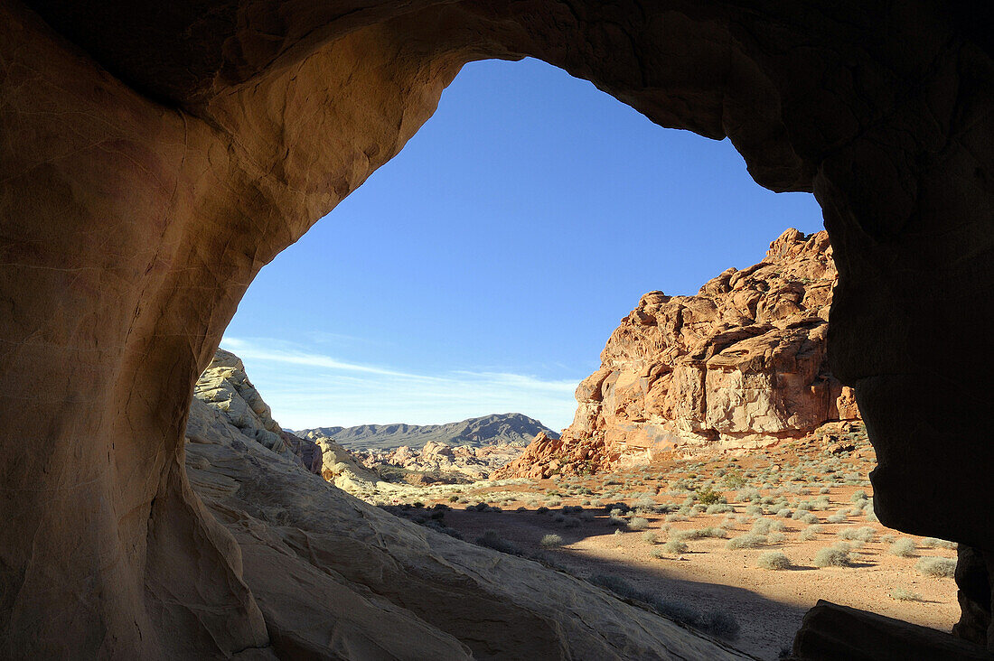 SANDSTONE FORMATIONS, VALLEY OF FIRE STATE PARK, NEVADA, USA