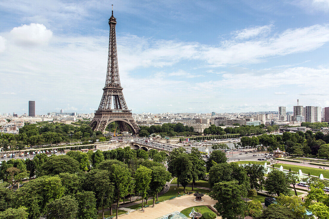 Trocadero gardens, eiffel tower and montparnasse tower seen from the terrace of the city of architecture and heritage, palais de chaillot, 16th arrondissement, paris (75), france