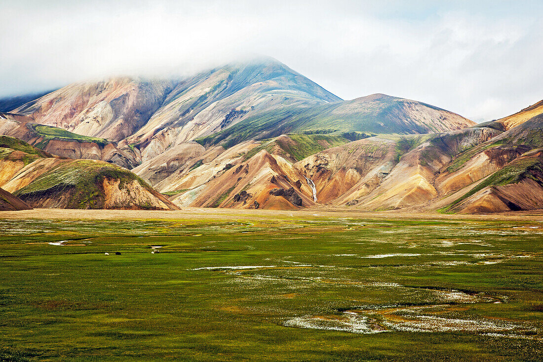 Mountains of rhyolite in landmannalaugar, volcanic and geothermal zone of which the name literally means 'hot baths of the people of the land', region of the high plateaus, southern iceland, europe