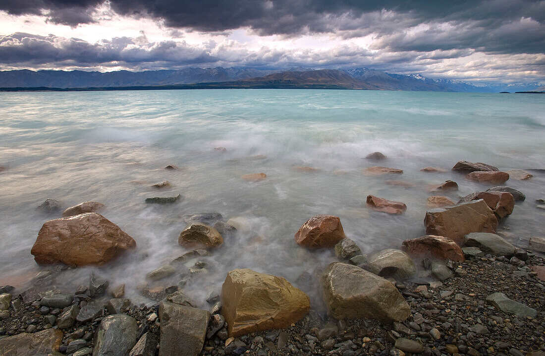 Lake Pukaki, Southern Alps, New Zealand