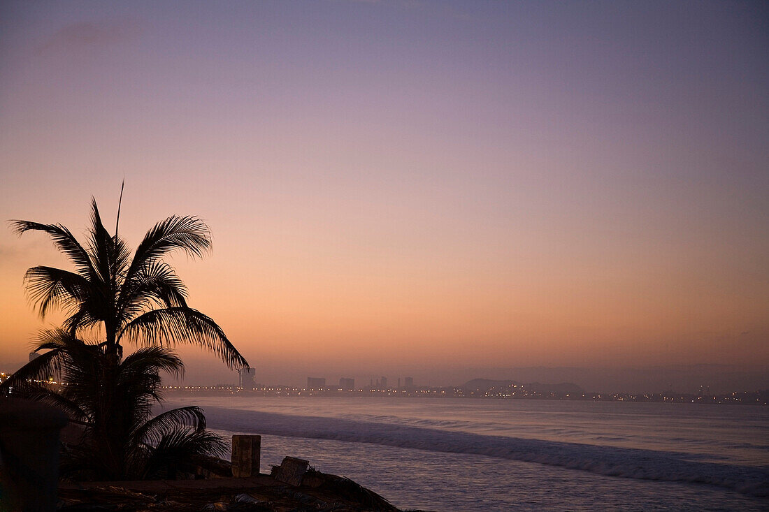 Early Morning, Avenue Del Mar, Mazatlan, Sinaloa State, Mexico