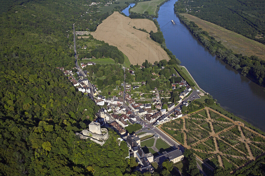 France, Val-d'Oise (95) La Roche-Guyon town famous for its castle, town labeled the most beautiful villages of France, (aerial view)