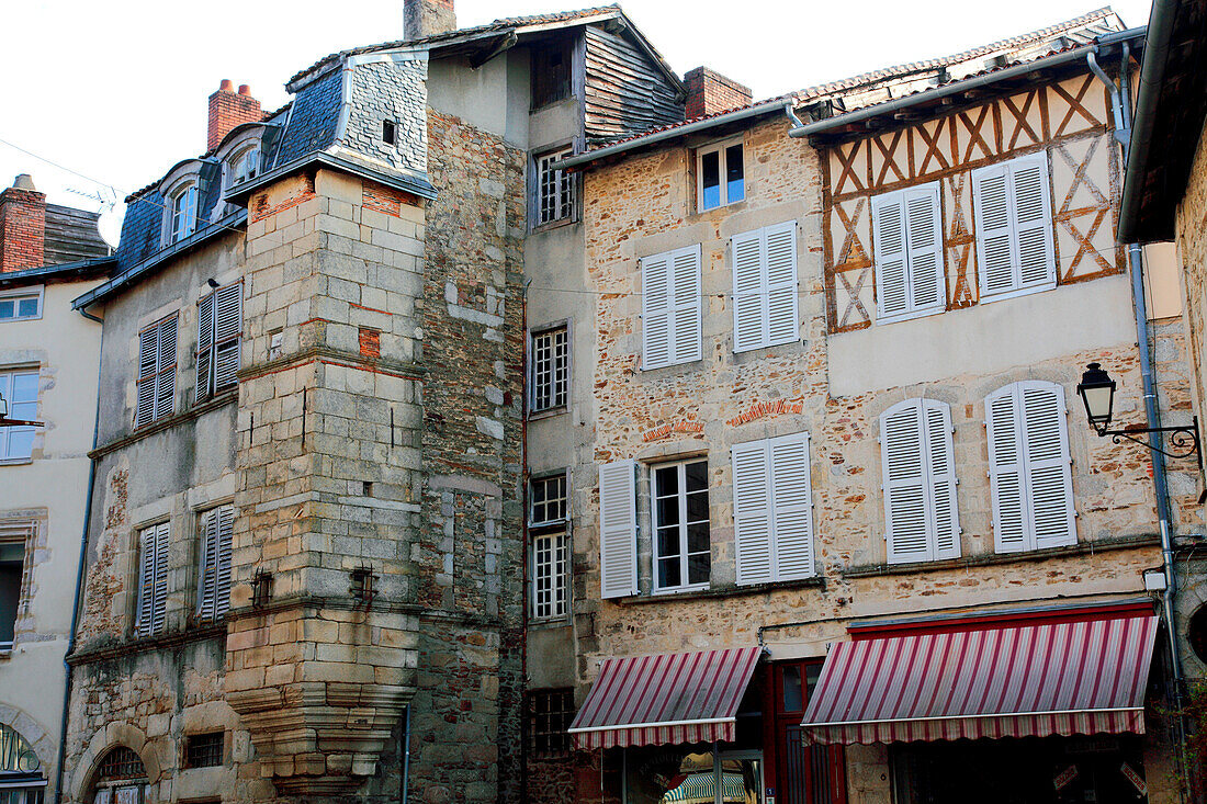 France, Limousin, Haute Vienne (87), Saint Léonard de Noblat, medieval houses