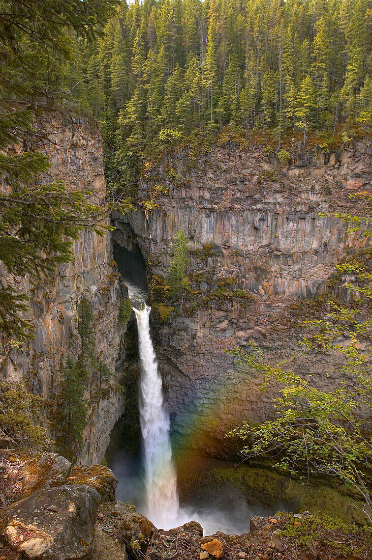 Rainbow, Spahats Falls, Wells Gray Provincial Park, British Columbia Canada
