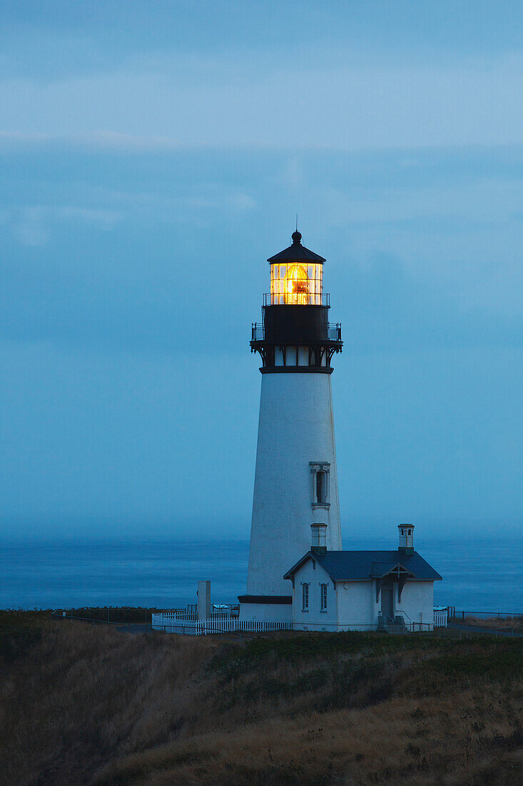 'Sunrise At Yaquina Head Lighthouse; Newport, Oregon, United States of America'