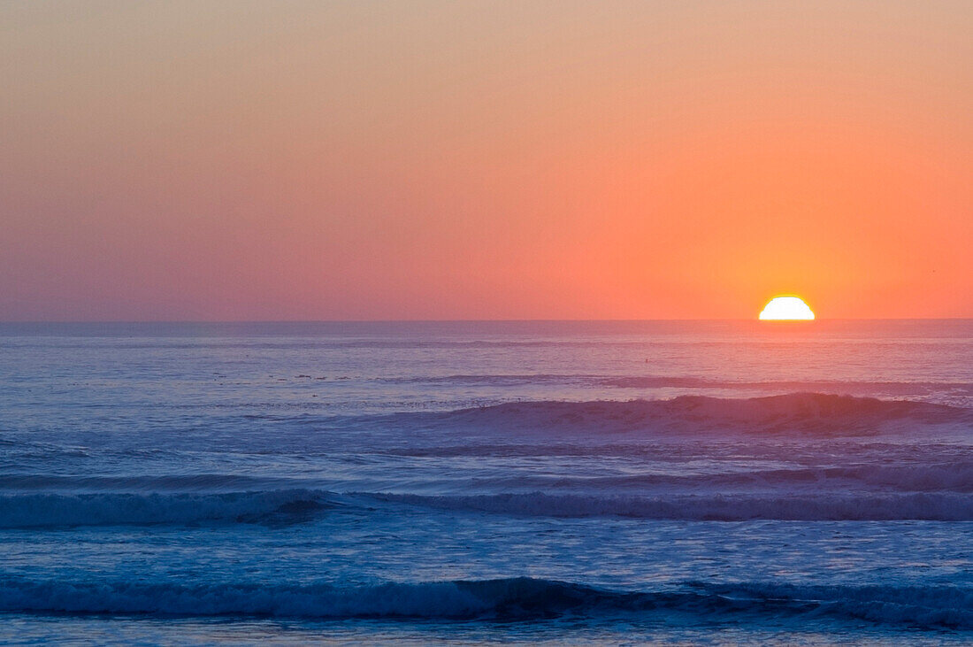 Sunset, Cape Kiwanda, Oregon, Usa