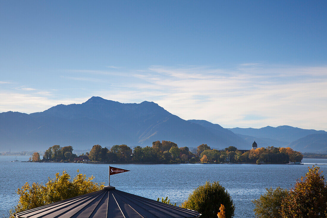 View over Chiemsee to Fraueninsel, near Gstadt, Chiemsee, Chiemgau region, Bavaria, Germany