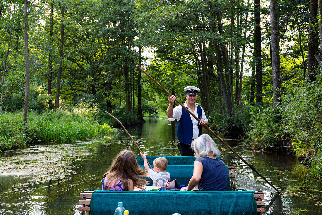 Boat tour Spreewald, Spree, UNESCO biosphere reserve, Luebbenau, Brandenburg, Germany, Europe