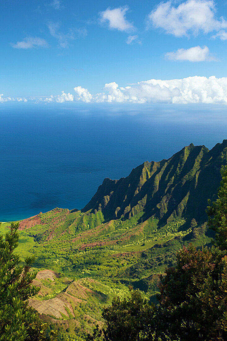 'Kalalau Valley and Kalalau Lookout along the Na Pali coast; Kauai, Hawaii, United States of America'