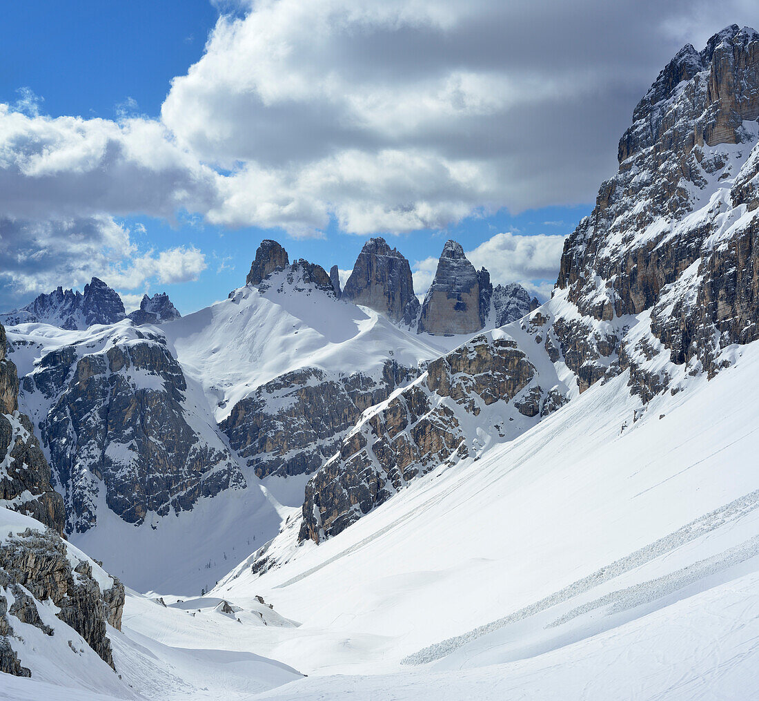 Schwabenalpenkopf und Drei Zinnen, Hochebenkofel, Sextener Dolomiten, Südtirol, Italien