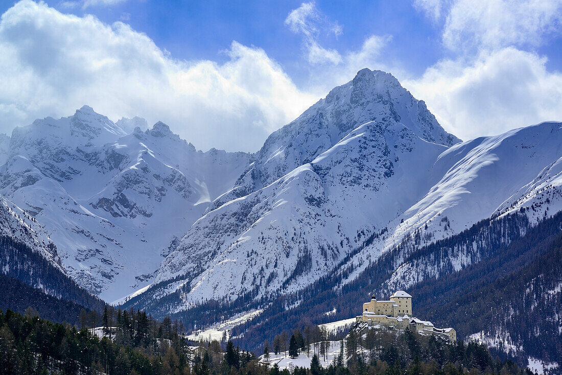 Tarasp Castle in front of Piz Plattas and Piz Nair, Tarasp, Engadin, Graubuenden, Switzerland