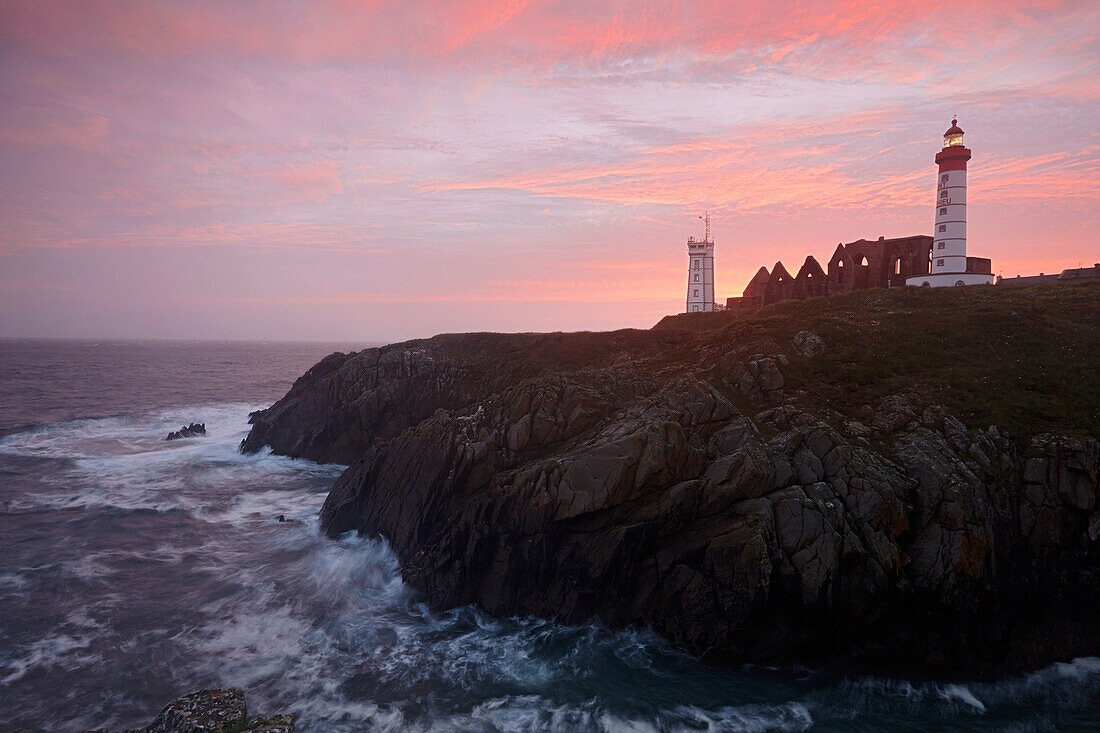 Pointe Saint Mathieu, Leuchtturm in Plougonvelin, Finistère, Pays d'Iroise, Bretagne, Frankreich