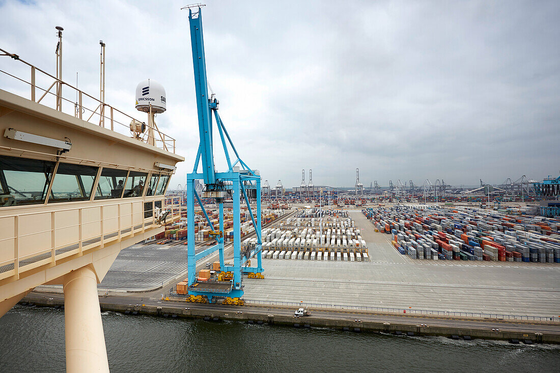 container crane in harbor, Rotterdam, South Holland, Netherlands