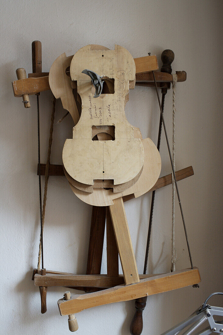 Sibylle Fehr-Borchardt and Gaspar Borchardt create violins in their shop in the center of Cremona.
