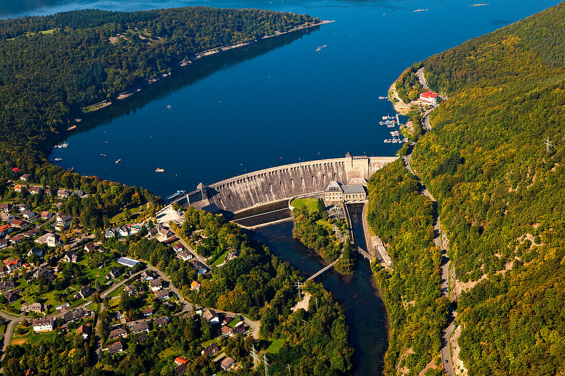 Aerial of Lake Edersee with Edertalsperre dam, Lake Edersee, Hesse, Germany, Europe