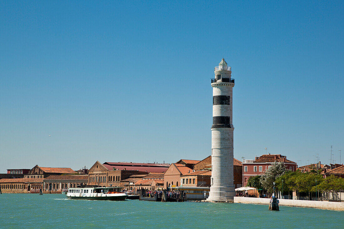 Leuchtturm der Glasbläserinsel Murano, Murano, nahe Venedig, Venetien, Italien, Europa