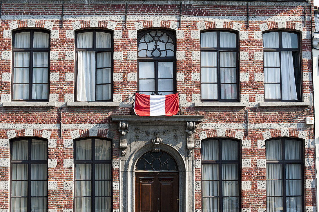 Brick facade, Mons, Hennegau, Wallonie, Belgium, Europe