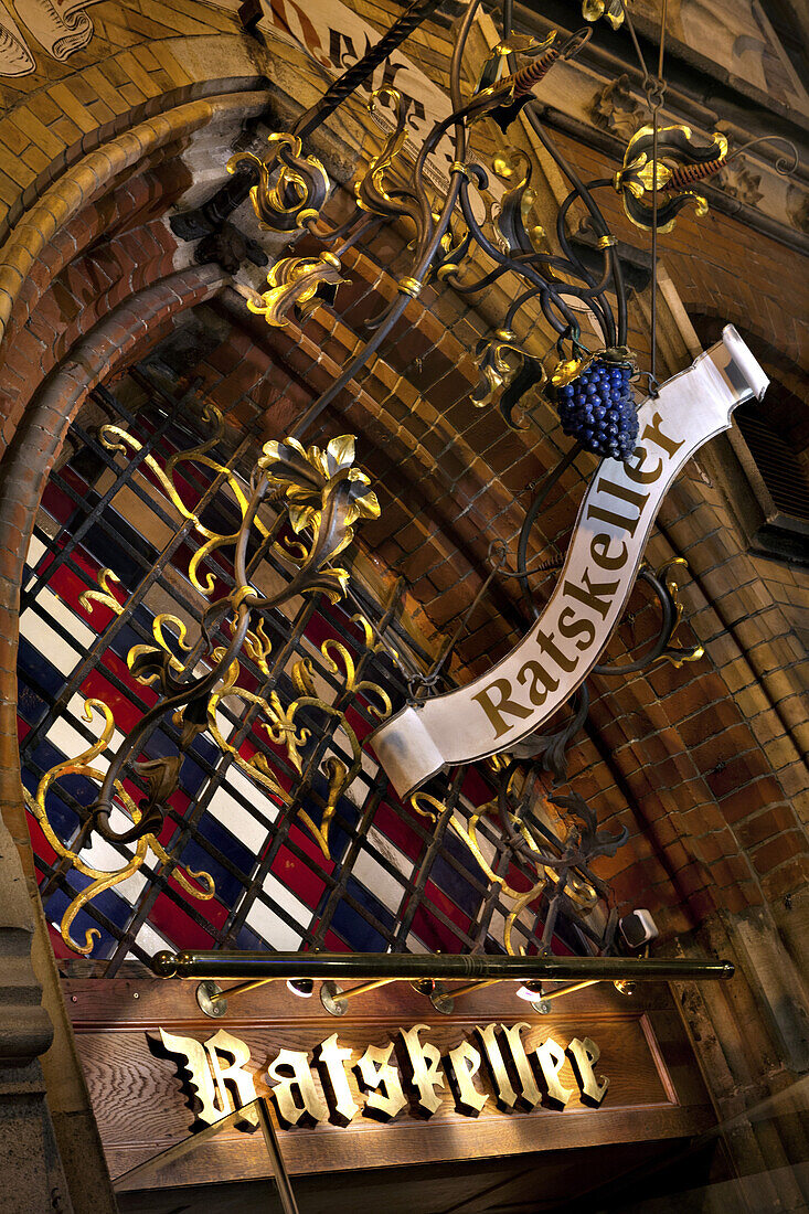 Ratskeller, Munich Town Hall, Marienplatz, Munich, Bavaria, Germany, Europe