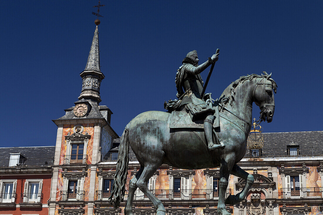 Reiterstatue von König Philipp III, Plaza Mayor, Madrid, Spain, Europa