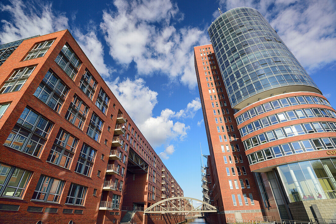 Moderne Gebäude der Speicherstadt und Hanseatic Trade Center, Kehrwiederspitze, Speicherstadt, Hamburg, Deutschland