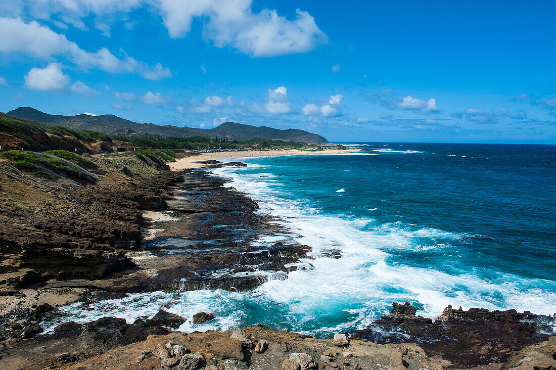 Lookout over sandy beach, Oahu, Hawaii, United States of America, Pacific