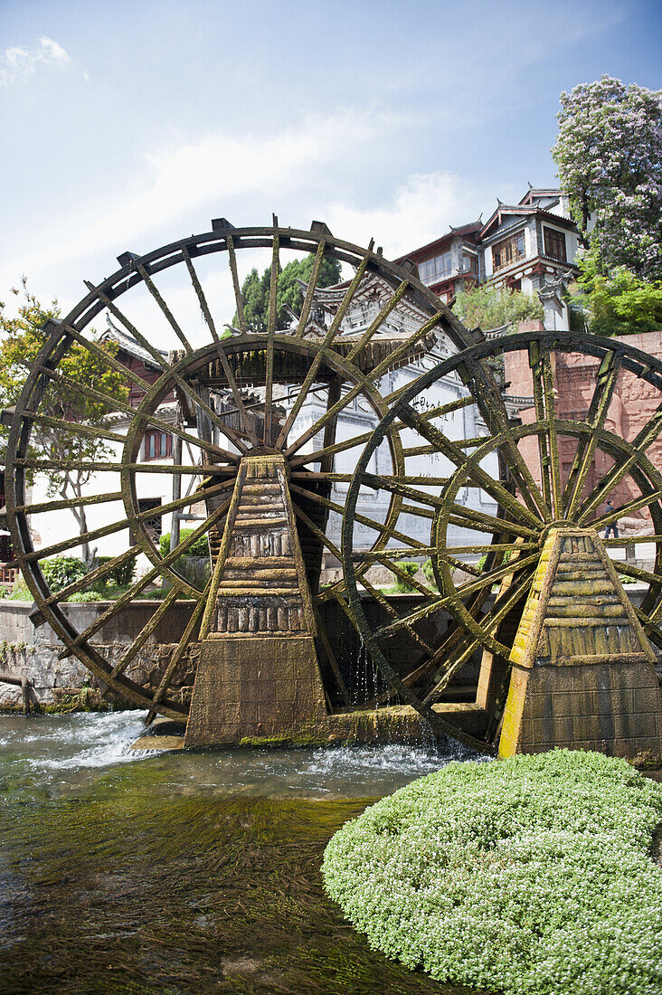 Water wheels in Old Town of Lijiang