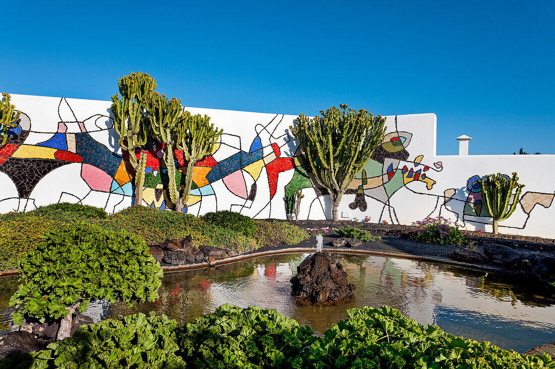 Bunte Mauer, Fundacion César Manrique, Museum, ehemaliges Wohnhaus, Tahiche, Lanzarote, Kanarische Inseln, Spanien