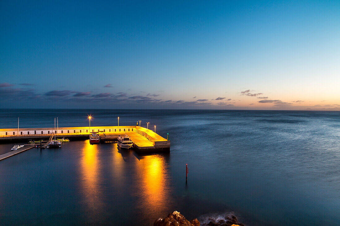 Blick auf den Hafen La Tinosa, El Puerto, Puerto del Carmen, Lanzarote, Kanarische Inseln, Spanien