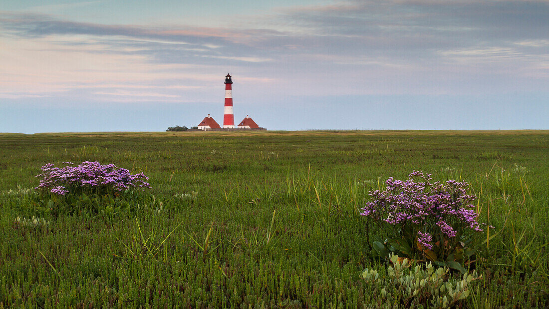 Westerheversand Lighthouse, Westerhever, North sea, Nordfriesland, Schleswig-Holstein, Germany