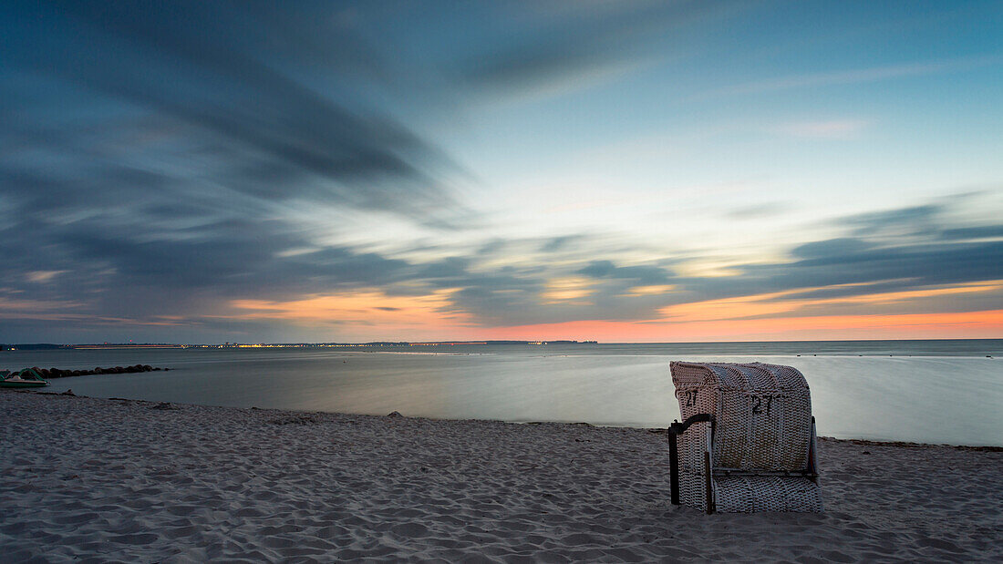 Beach chair on the beach at sunset, Stein, Laboe, Kiel Fjord, Baltic Sea, Friedrichsort, Kiel, Schleswig-Holstein, Germany
