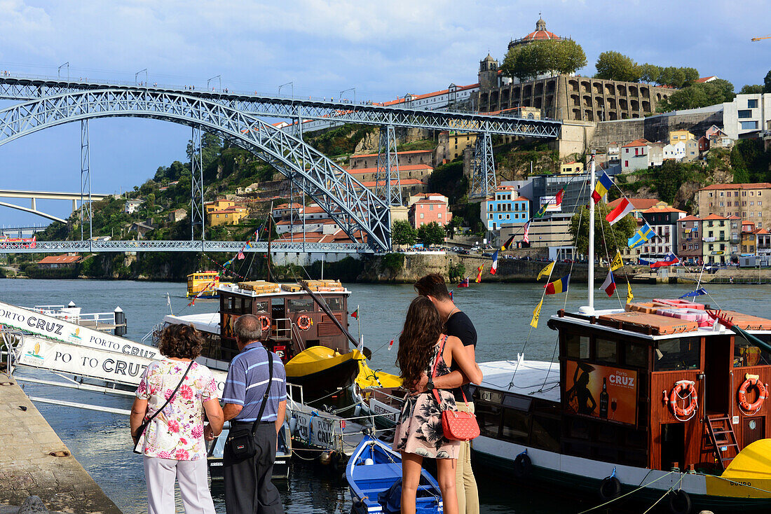 Ribeira-Viertel mit Ponte Luis am Rio Douro, Porto, Portugal