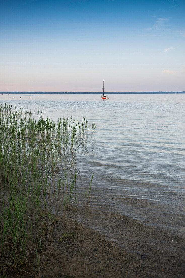 Abendstimmung bei Gstadt, Chiemsee, Chiemgau, Oberbayern, Bayern, Deutschland