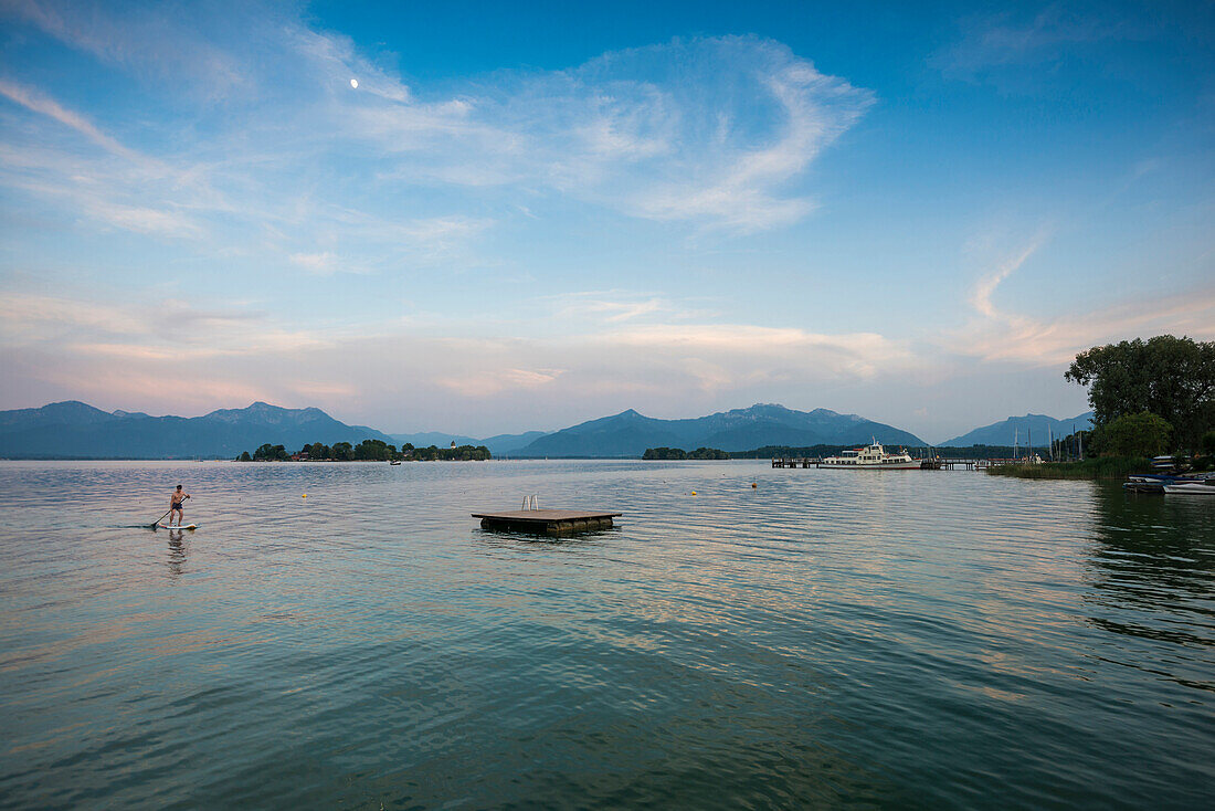 Evening mood near Gstadt, Chiemsee, Chiemgau, Upper Bavaria, Bavaria, Germany