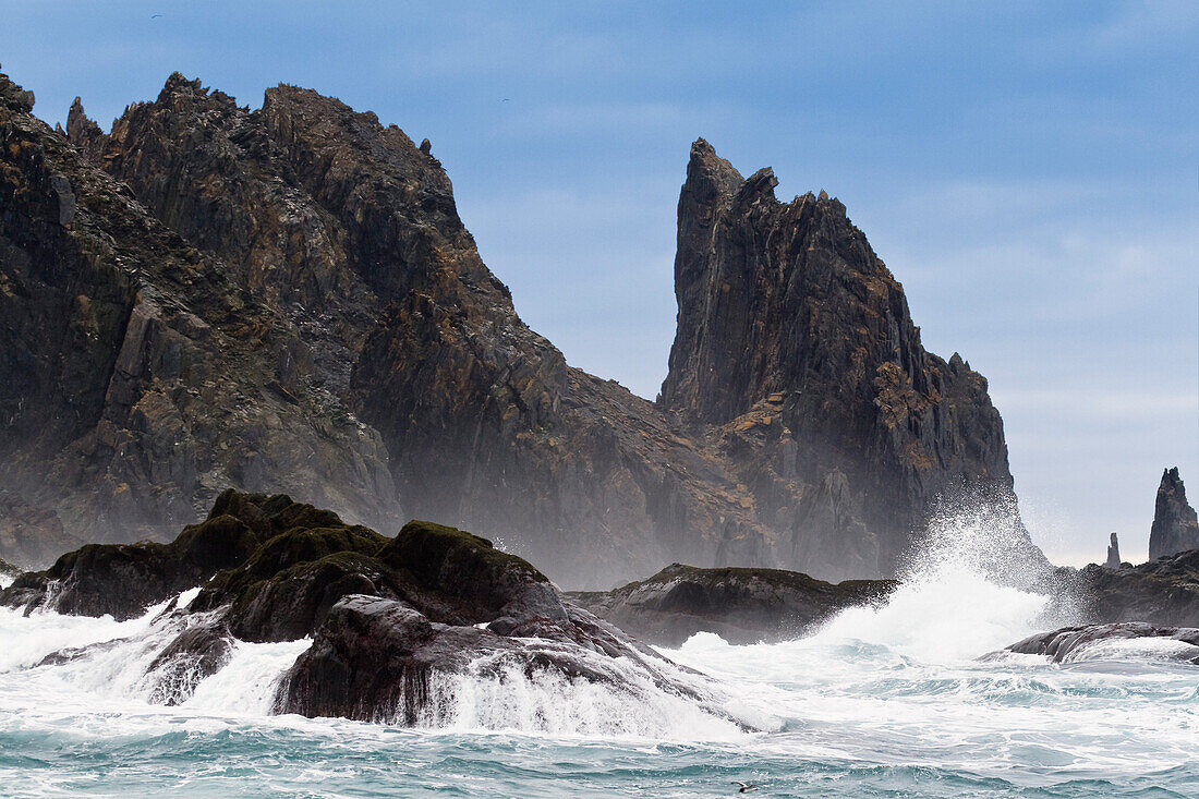 Cape Lookout, Elephant Island, South Shetland Islands, Antarctic Peninsula, Southern Ocean, Antarctica