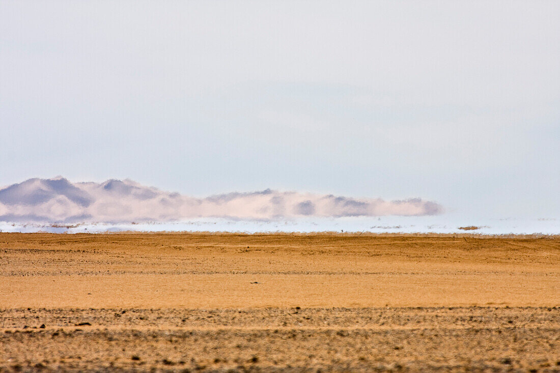 Fata Morgana in der libyschen Wüste, Libyen, Nordafrika