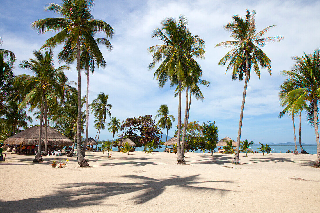 Tropical beach on Cowrie Island at Honda Bay near Puerto Princesa, Palawan Island, Philippines, Asia