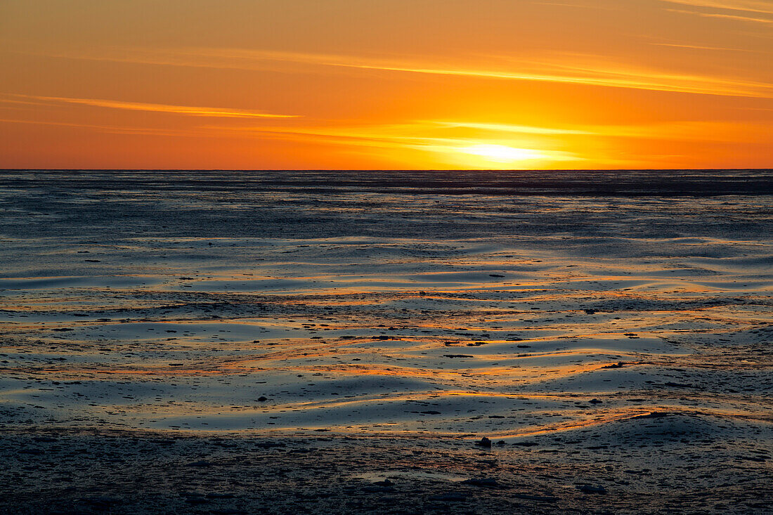 Sonnenuntergang über dem eisigen Meer, Terra Nova Bay, Antarktis