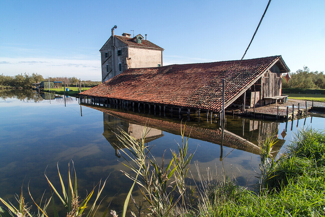 Fischfarm nördlich von Torcello, Lagune von Venedig, Italien