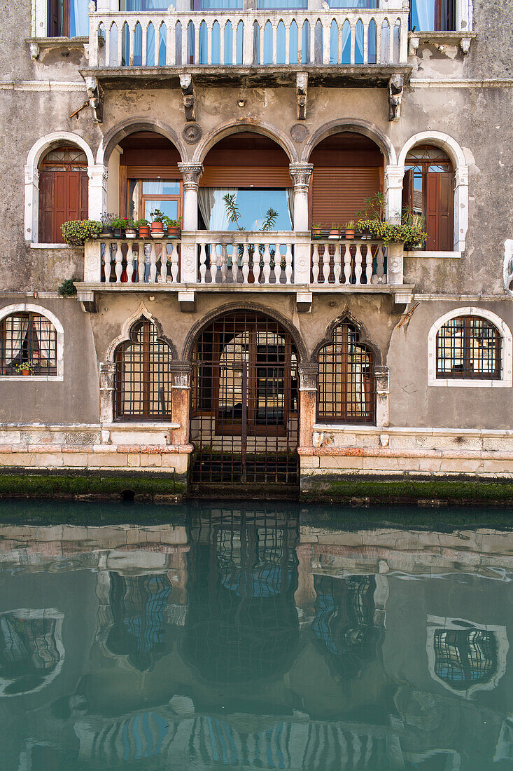 Palazzo, Canal Grande, reflection, windows, architecture, canal entrance, Venice, Italy to house