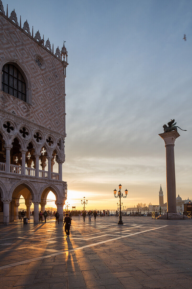 morning, sunrise Piazzetta, St Mark's Square, Doge Palace, column, Lion of Venice, Italy