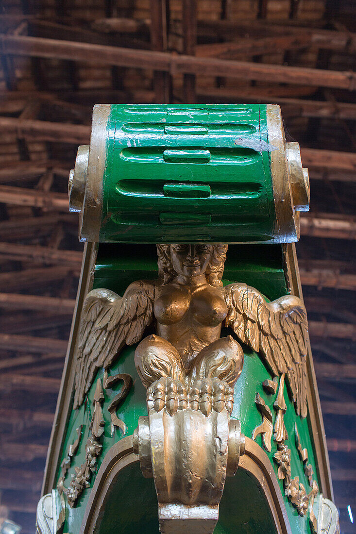 figure head of historic boat, Regata storica, Venetian Arsenal, Lagoon, Venice, Italy