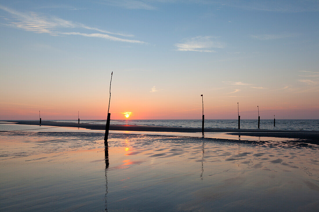 Beach at sunset, Nordstrand, Norderney, Ostfriesland, Lower Saxony, Germany
