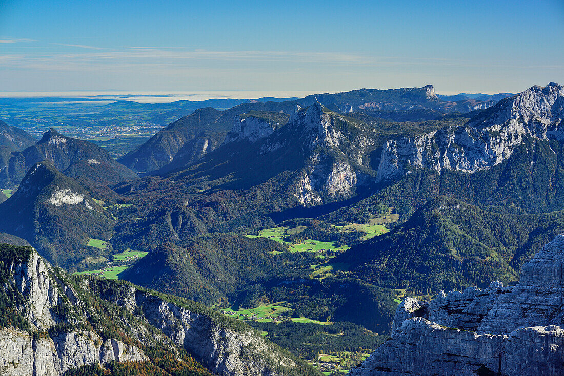 View from summit of Rothorn to Berchtesgaden range with Reiteralm and Untersberg, Nurracher Hoehenweg, Rothorn, Loferer Steinberge range, Tyrol, Austria