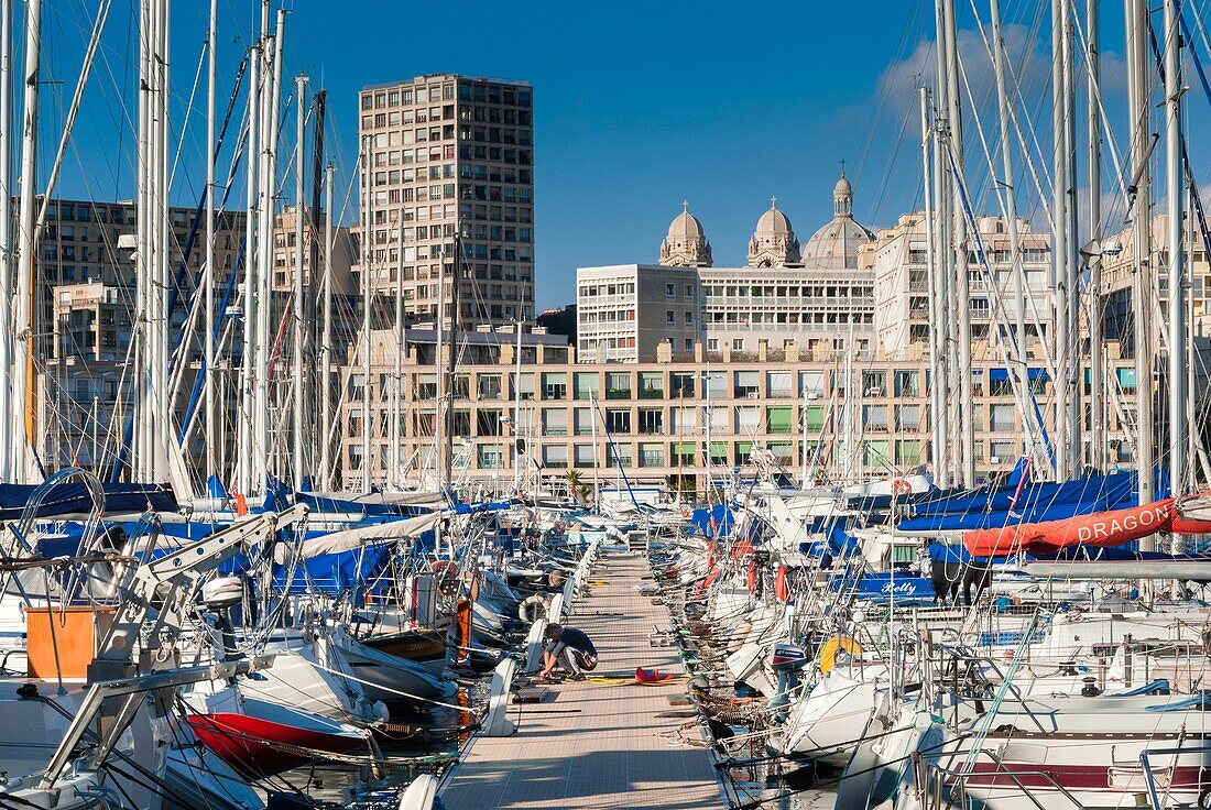 View across the Vieux Port, Marseille, Bouches-de-Rhone, Provence-Alpes-Cote-d'Azur, France, Europe.