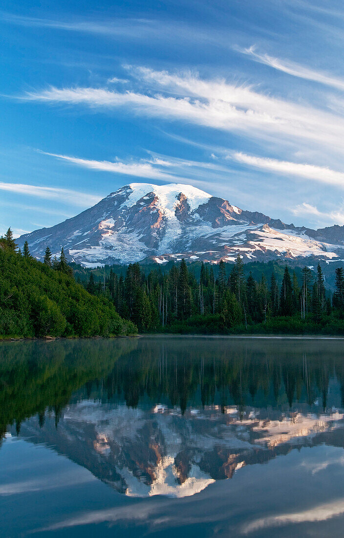 Washington, Mount Rainier National Park, Mount Rainier At Sunrise Reflecting Into Ben Lake.