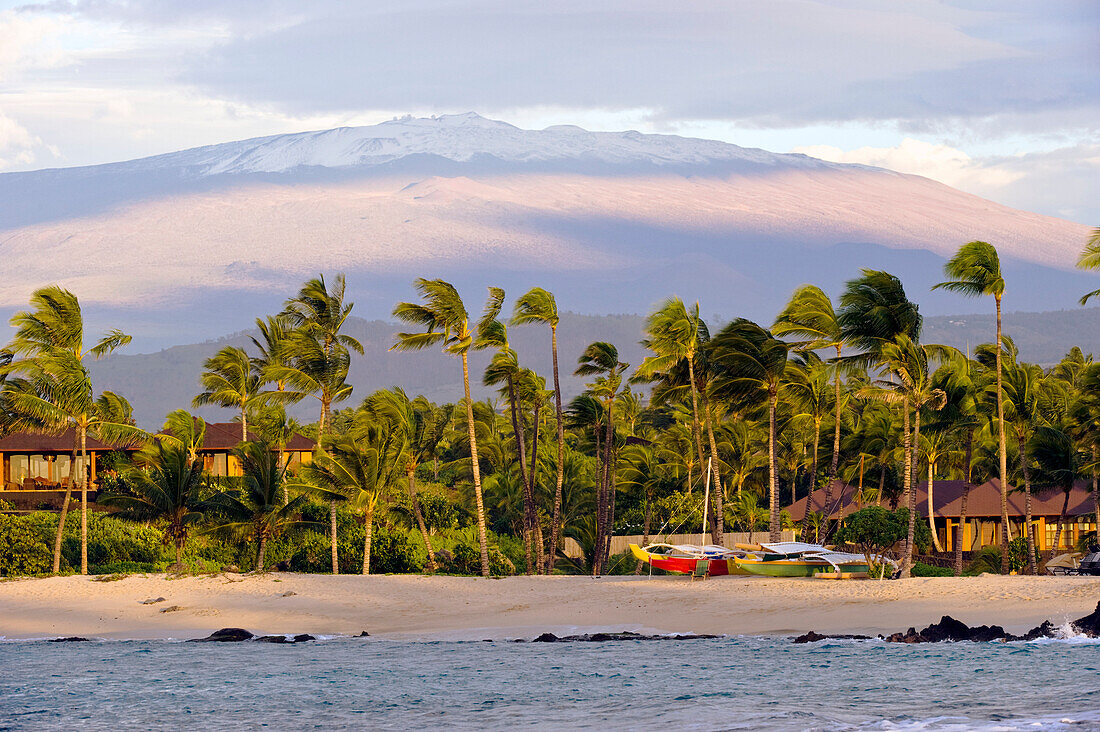 Hawaii, Big Island, South Kohala, Kuki'o Bay Beach With Mauna Kea Volcano In The Beackground