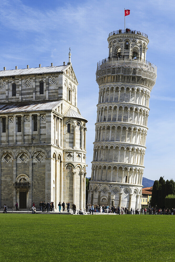 'Leaning Tower of Pisa; Pisa, Tuscany, Italy'